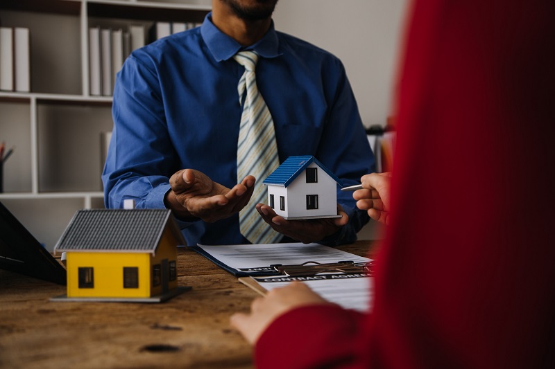 Rencontre avec un expert pour un investissement locatif à Marseille